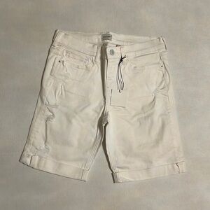 SNEAK Peek Women’s white distressed bermuda shorts size small